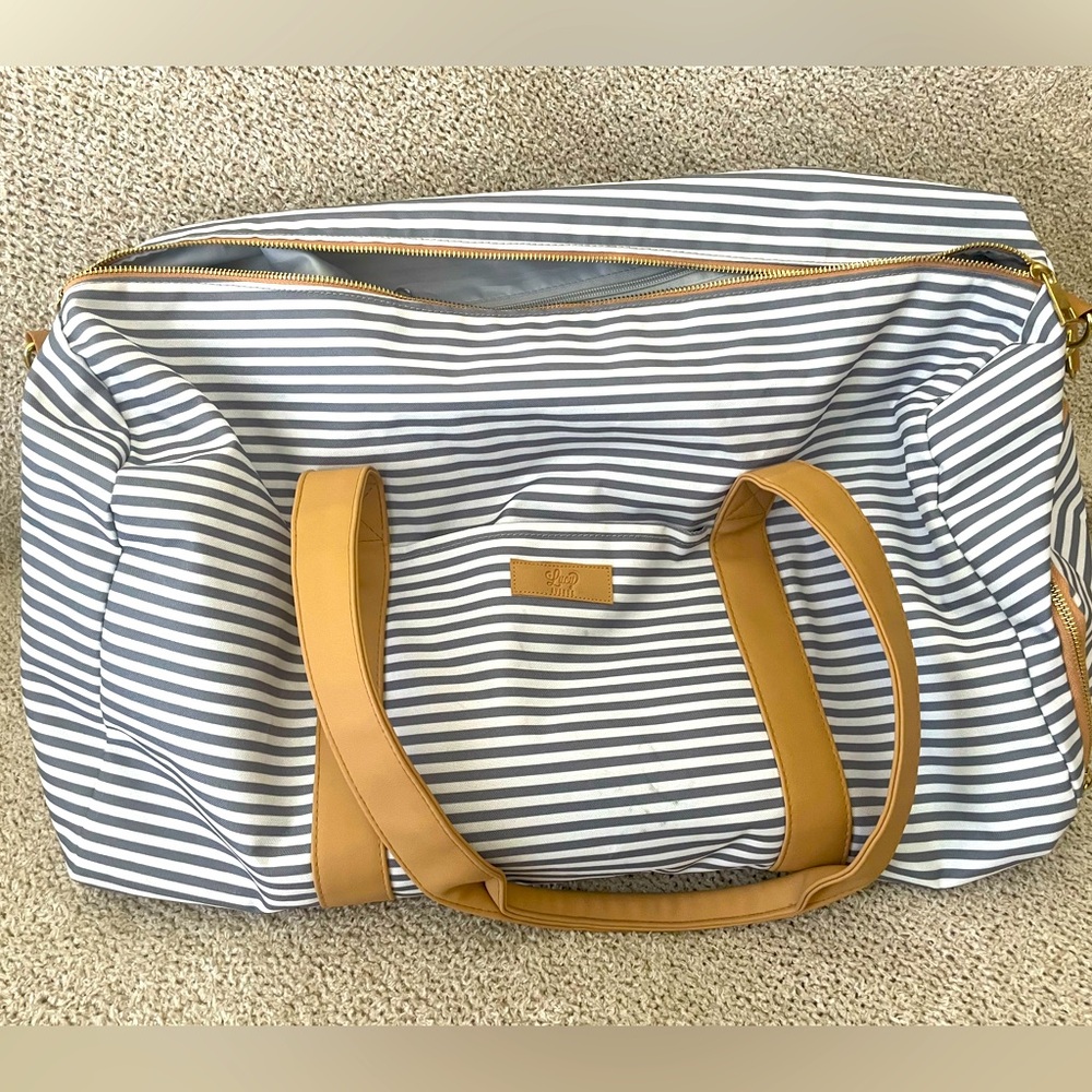 Large duffel bag